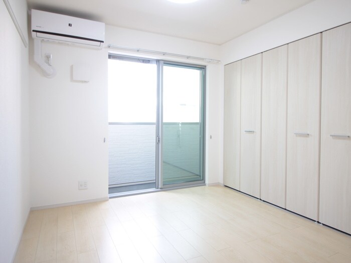 物件内観写真10　(居室)