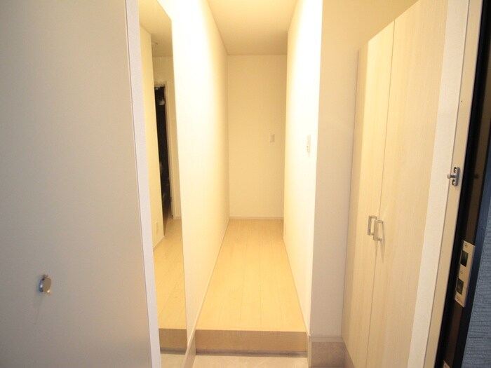 物件内観写真17　(廊下)
