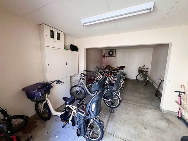 駐輪場