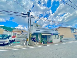 ロイヤルハイツ日向外観写真