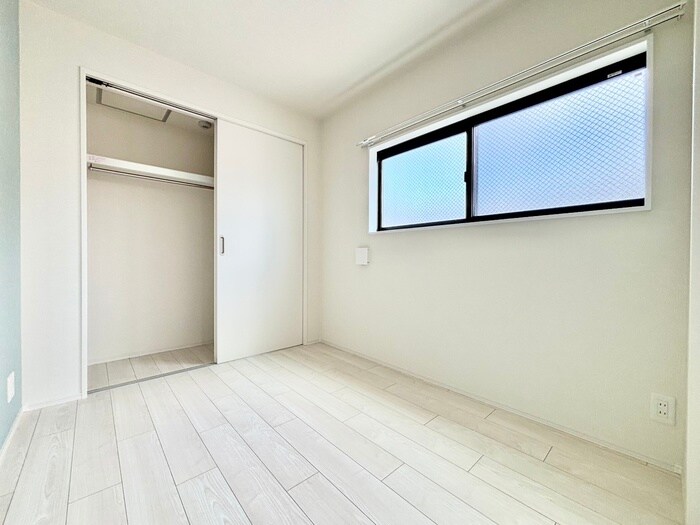 物件内観写真11　(収納)