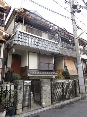 中川町貸家外観写真