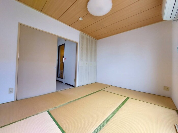 物件内観写真6　(居室)