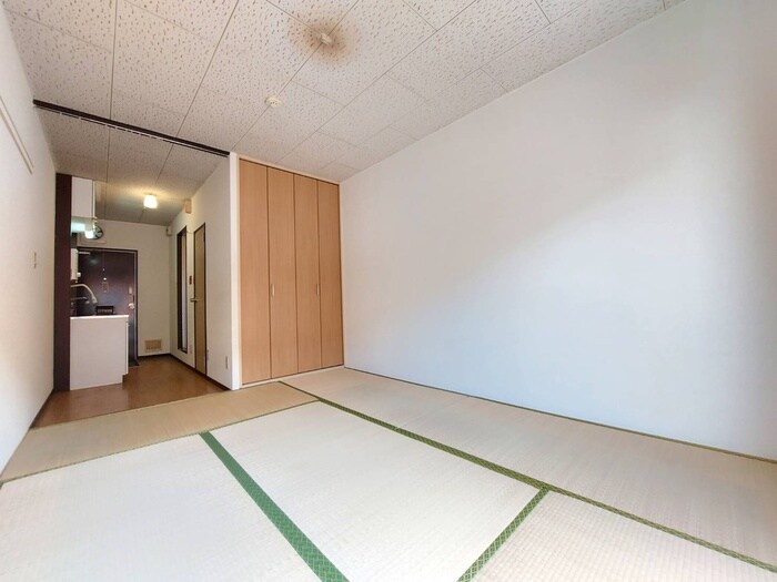 物件内観写真6　(居室)