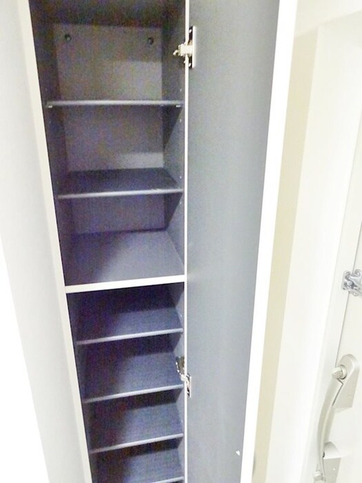 物件内観写真12　(靴箱)