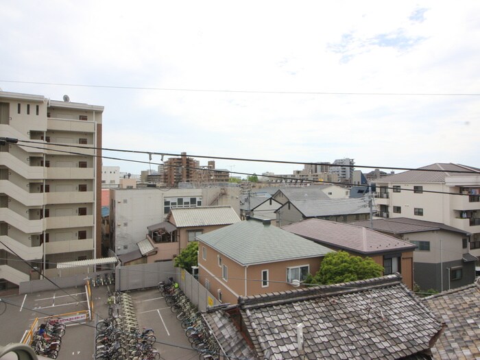 物件内観写真21　(室内からの展望)