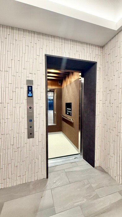 物件外観写真6　(建物設備)