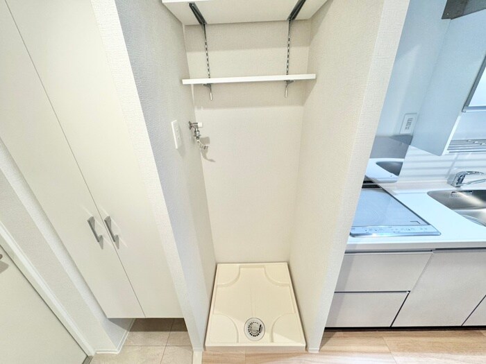 物件内観写真12　(洗濯機置場)