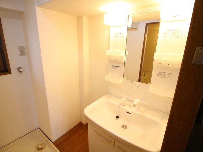 物件内観写真11　(洗面)
