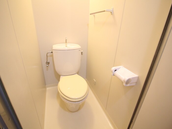 物件内観写真12　(トイレ)