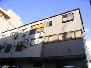 イズステ－ジ外観写真