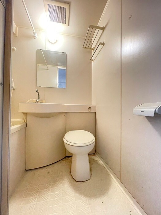 物件内観写真12　(トイレ)