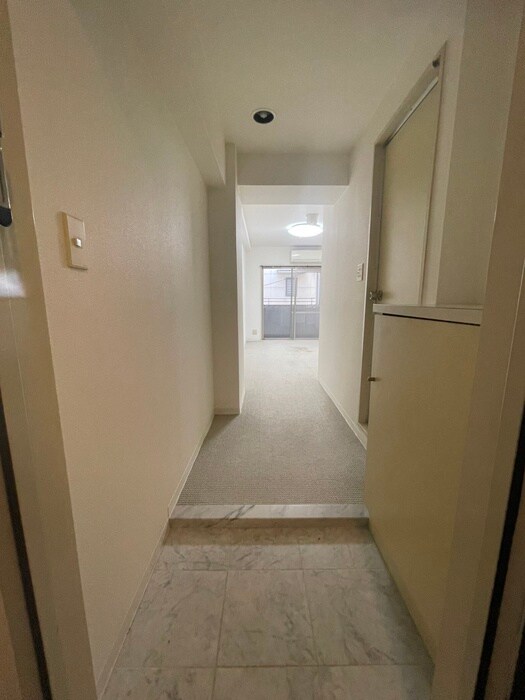 物件内観写真16　(廊下)