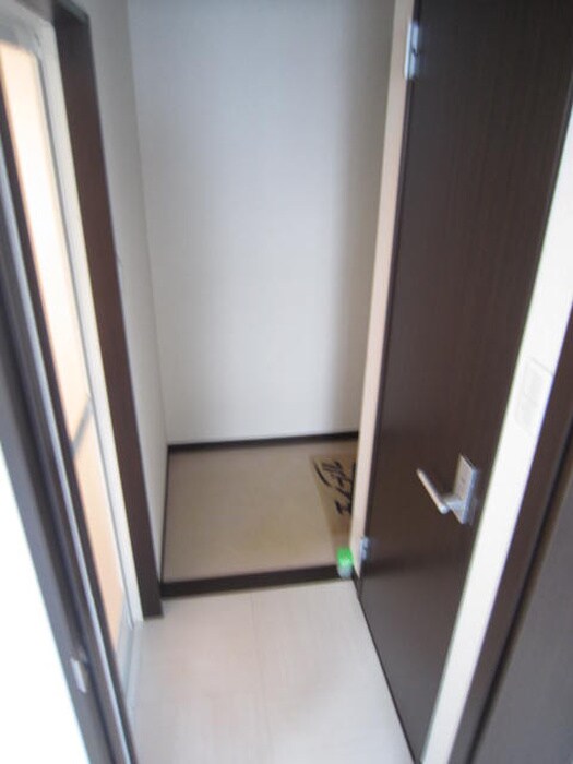 物件内観写真18　(廊下)