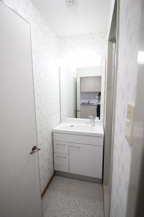 物件内観写真9　(洗面)