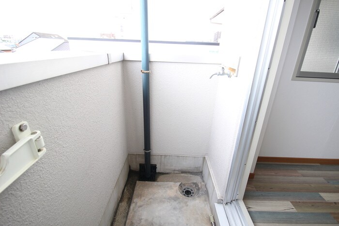 物件内観写真21　(洗濯機置場)