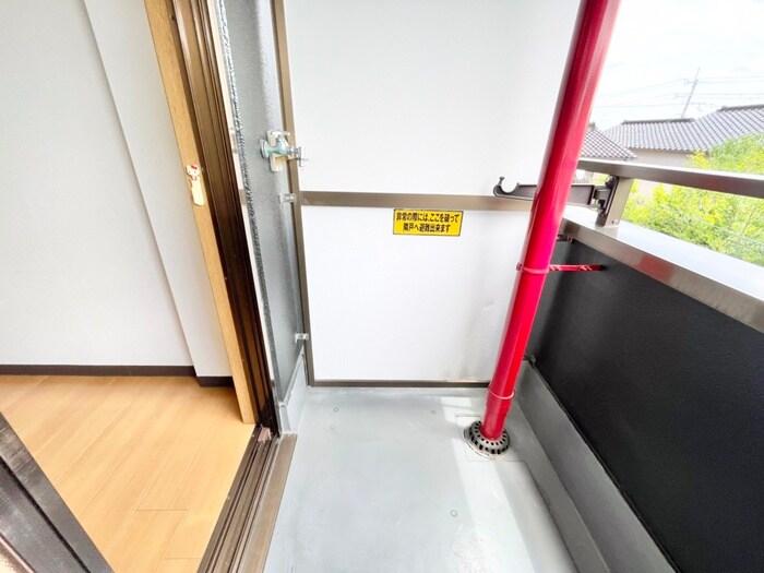 物件内観写真17　(洗濯機置場)