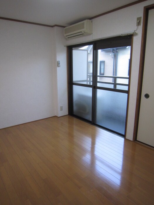 物件内観写真9　(居室)