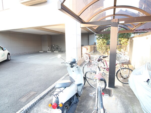 駐輪場