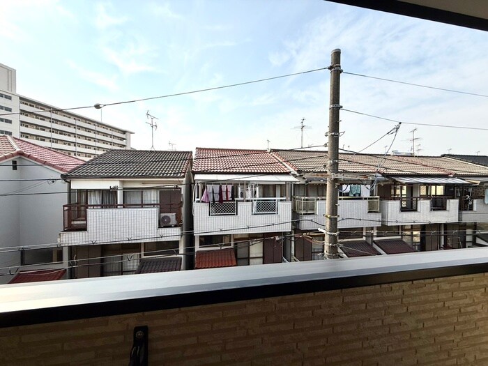 物件内観写真16　(室内からの展望)