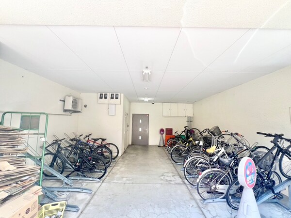 駐輪場