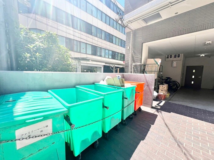 物件外観写真6　(建物設備)