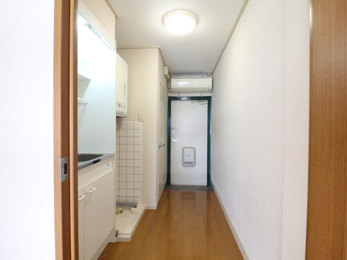 物件内観写真12　(廊下)