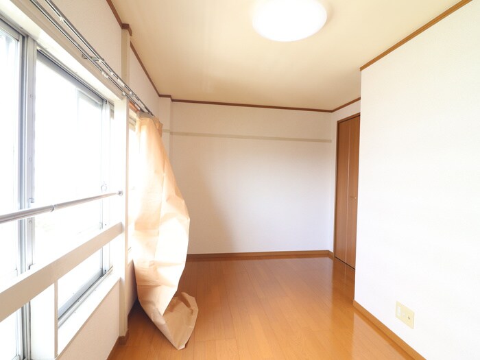 物件内観写真19　(居室)