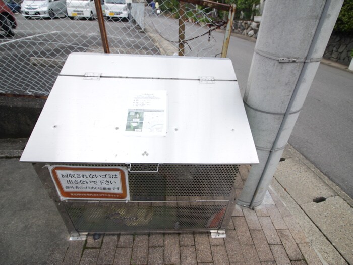 物件外観写真3　(建物設備)