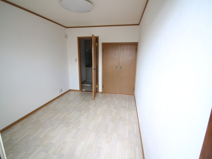 物件内観写真10　(居室)