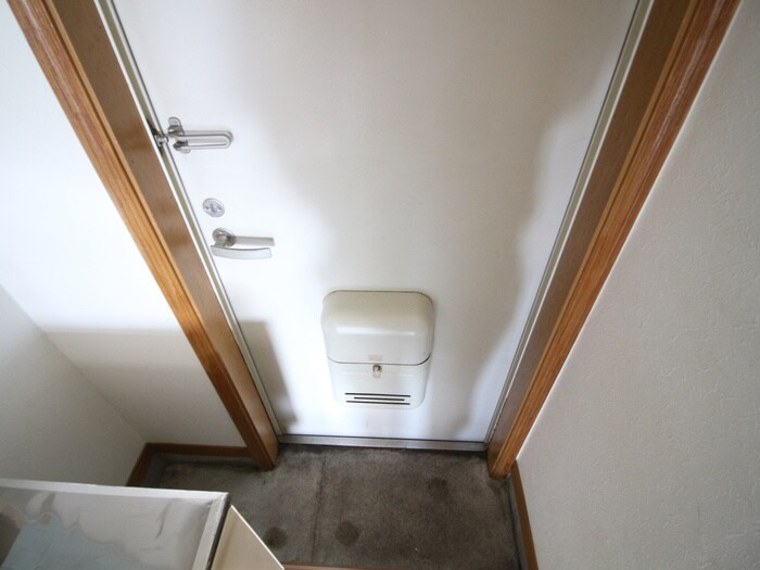 物件内観写真17　(玄関)