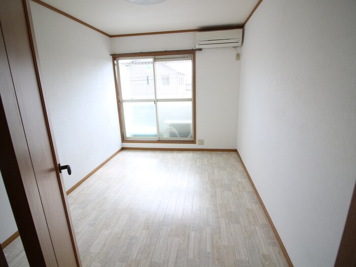 物件内観写真21　(居室)