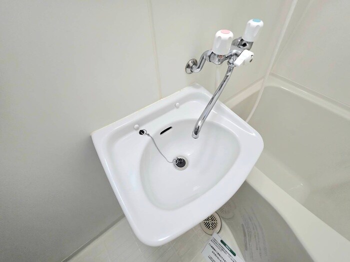 物件内観写真9　(洗面)