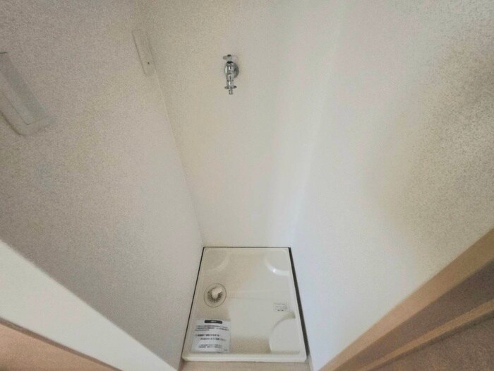物件内観写真11　(洗濯機置場)