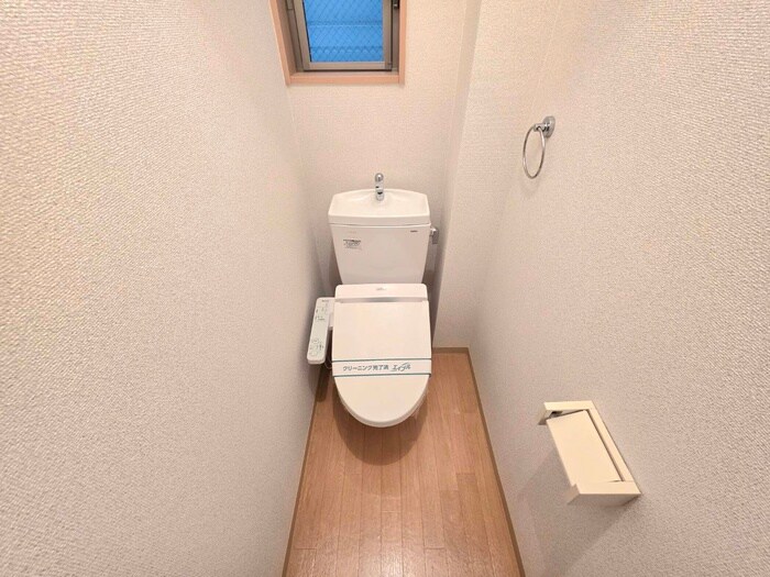 物件内観写真13　(トイレ)