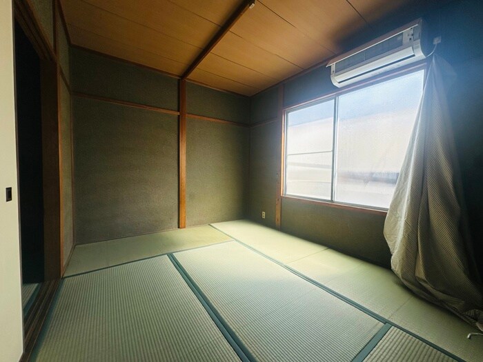 物件内観写真13　(居室)