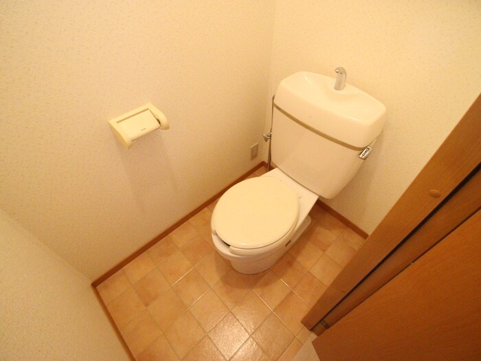 物件内観写真11　(トイレ)