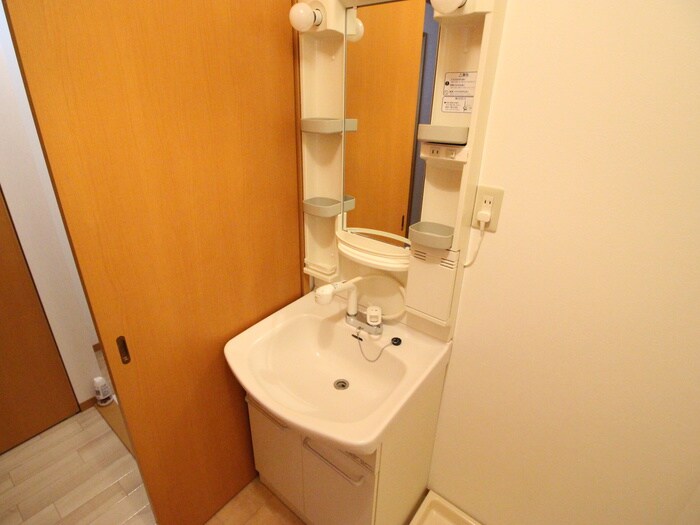 物件内観写真12　(洗面)