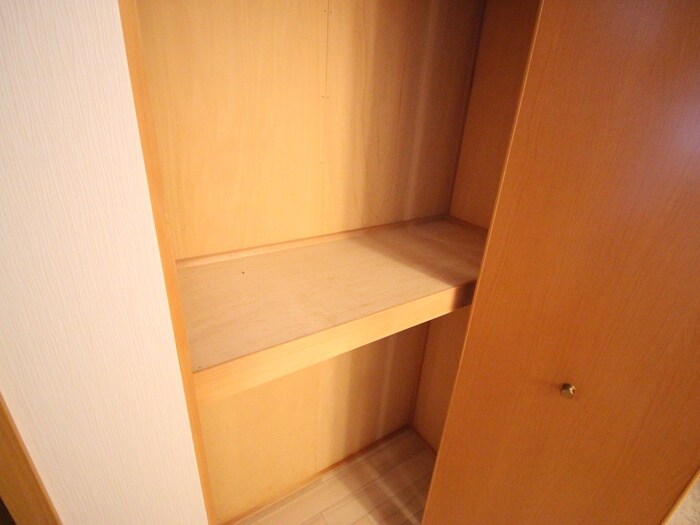 物件内観写真15　(収納)
