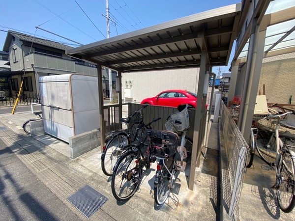 駐輪場