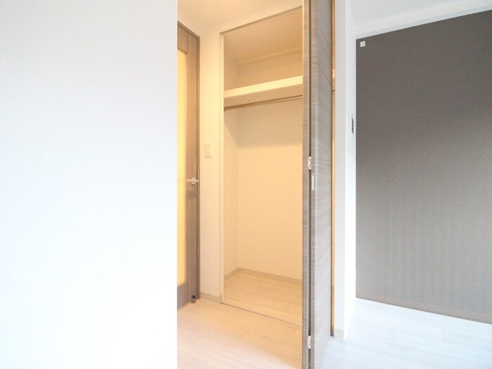 物件内観写真11　(収納)