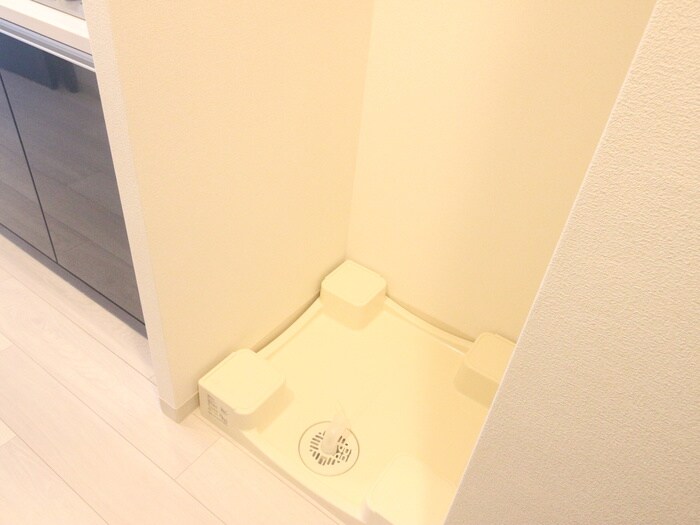 物件内観写真13　(洗濯機置場)