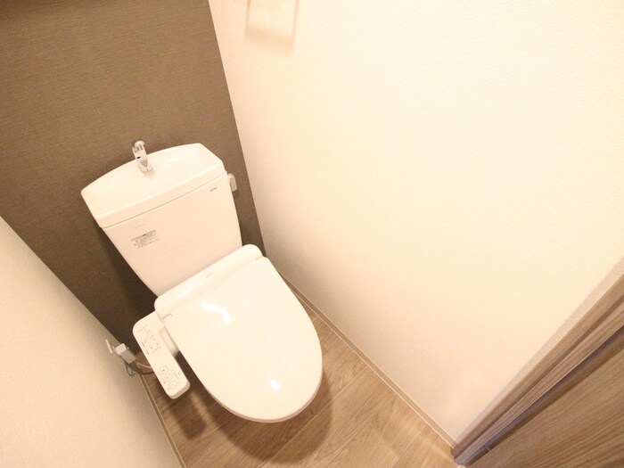 物件内観写真15　(トイレ)