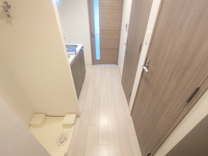 物件内観写真16　(廊下)