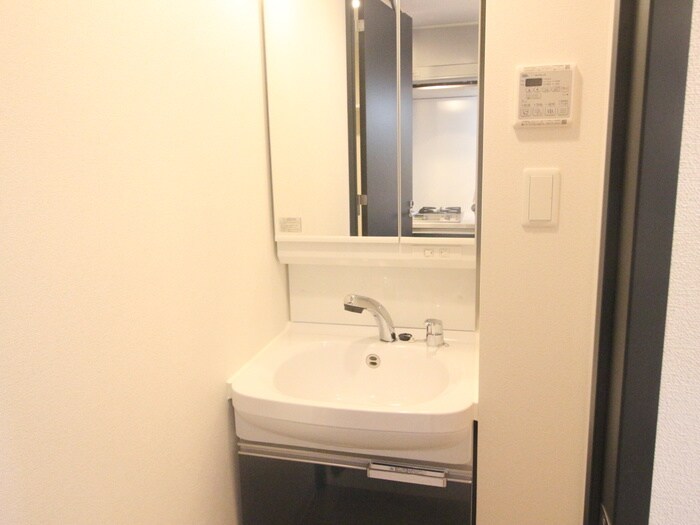 物件内観写真16　(洗面)