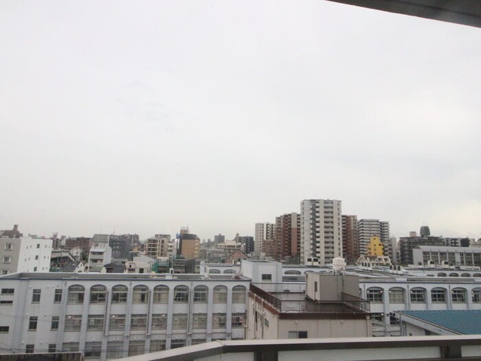 物件内観写真22　(室内からの展望)