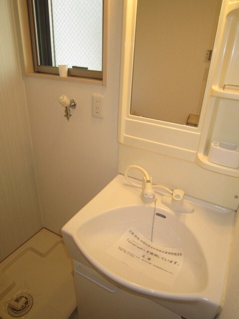 物件内観写真8　(洗面)