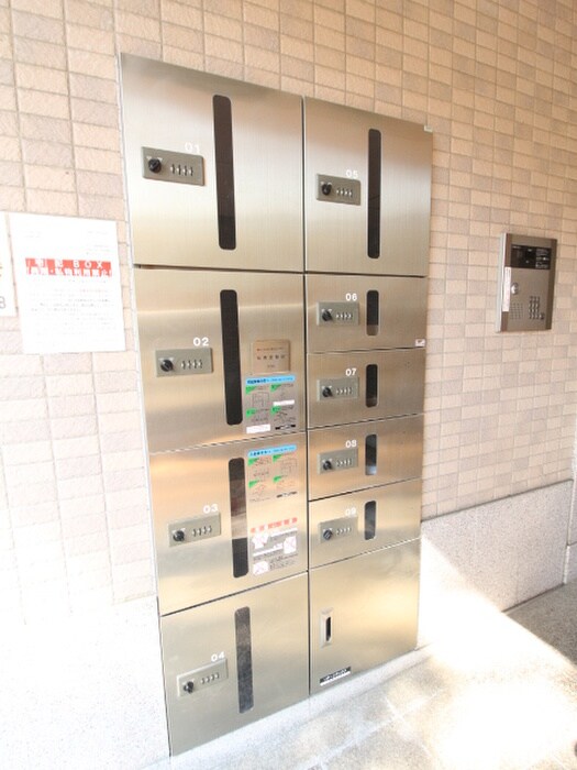 物件外観写真6　(建物設備)