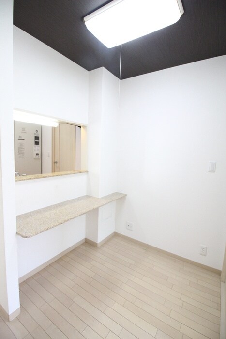 物件内観写真12　(内観写真)