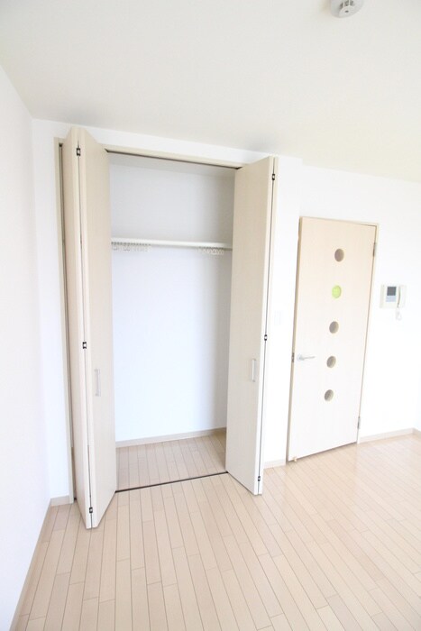 物件内観写真15　(収納)